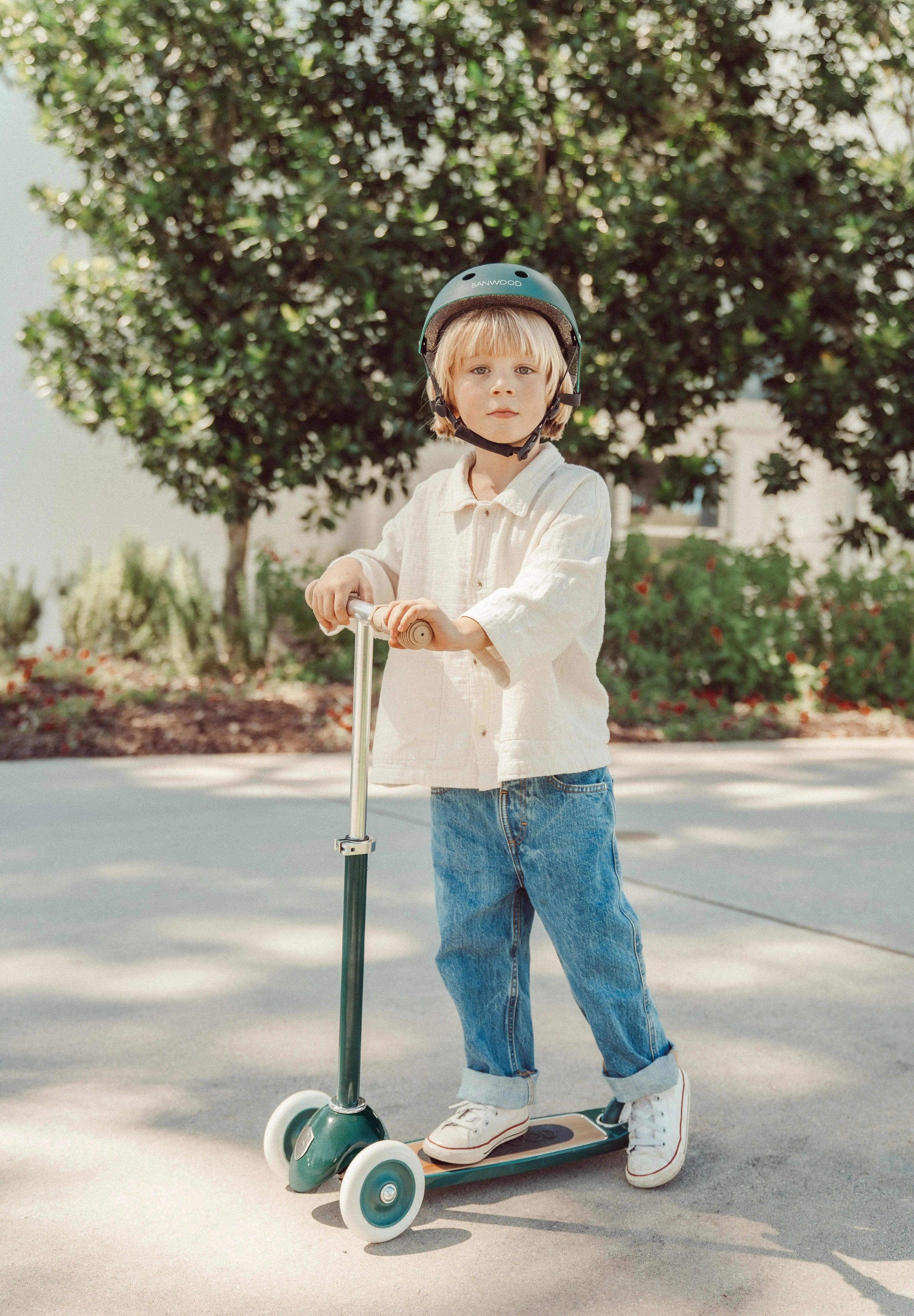 Kick Three Wheel Scooter - Green Scooter Banwood   