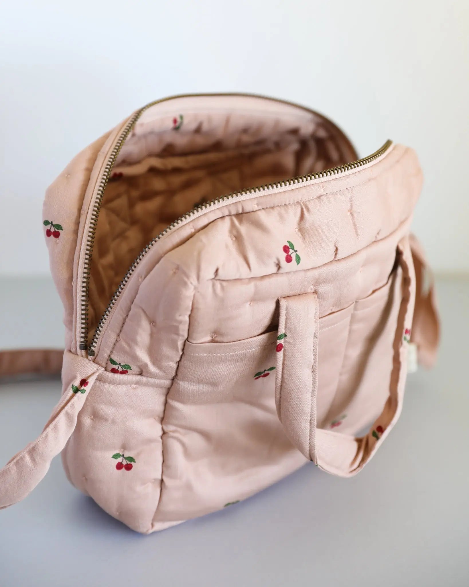 Doll Changing Bag - Cherry Blush Konges Sløjd