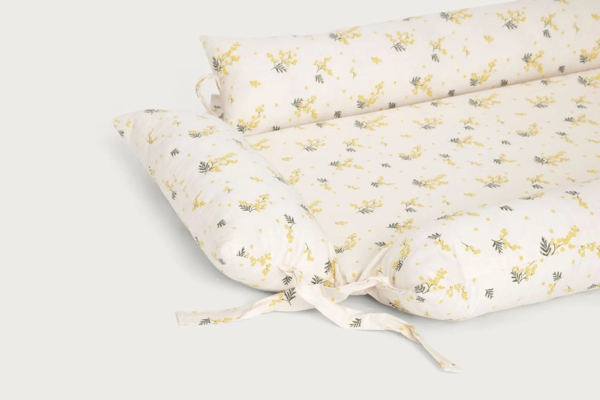 Percale Baby Nest, Non-Allergenic Polyester, Cozy Infant Lounger, Newborn Sleep Nest  Garbo and Friends   